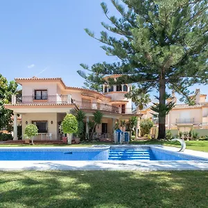  Holiday home Belgravia House Spain