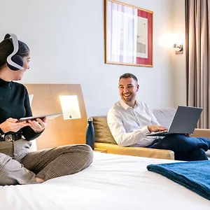 4* Hotel Novotel Centre