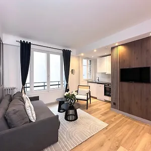  Apartment Beautiful Loft In Champs-elysees France